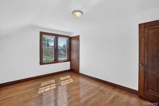 702 Leland Street, Flint, MI 48507