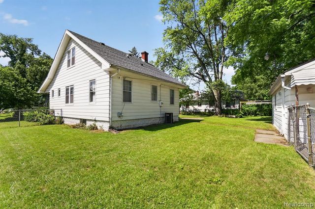 702 Leland Street, Flint, MI 48507