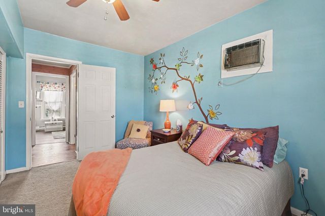 258 E WATER ST, Middletown, PA 17057