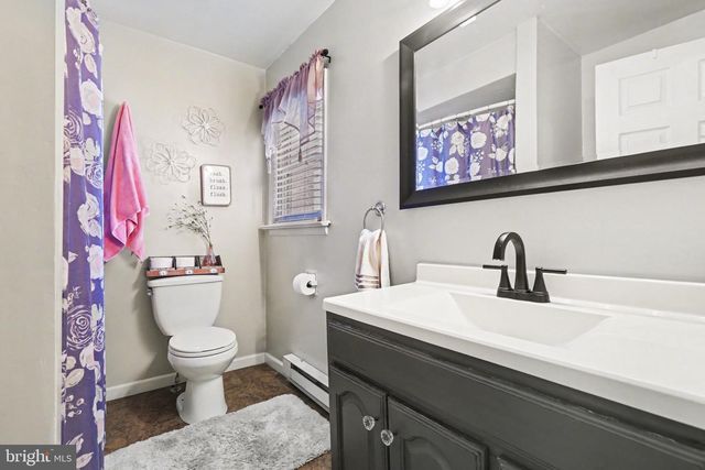 258 E WATER ST, Middletown, PA 17057