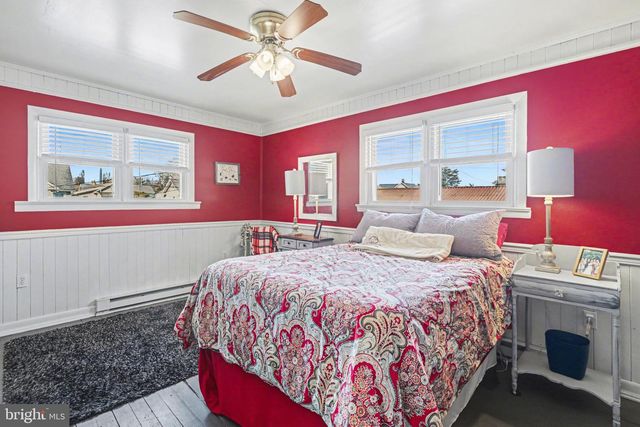 258 E WATER ST, Middletown, PA 17057