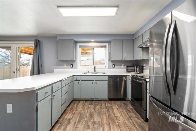 4549 S Cole Rd, Boise, ID 83709