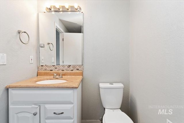 4549 S Cole Rd, Boise, ID 83709