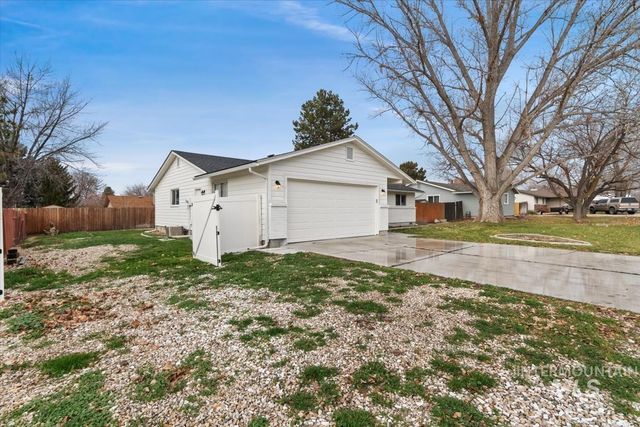 4549 S Cole Rd, Boise, ID 83709