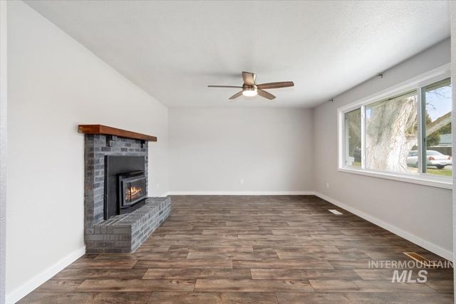 4549 S Cole Rd, Boise, ID 83709