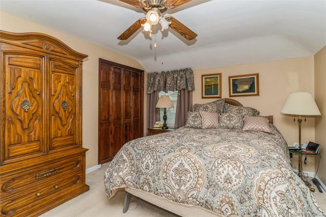 35 Roydon Drive N, North Merrick, NY 11566