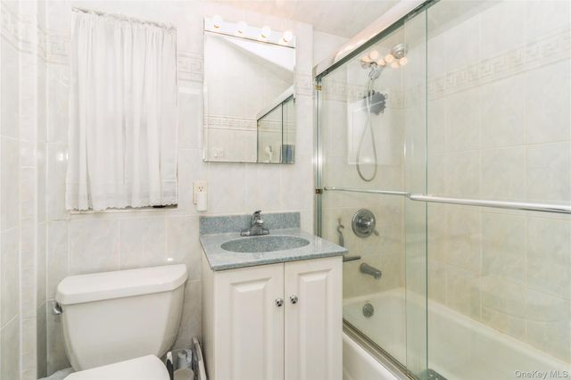 35 Roydon Drive N, North Merrick, NY 11566