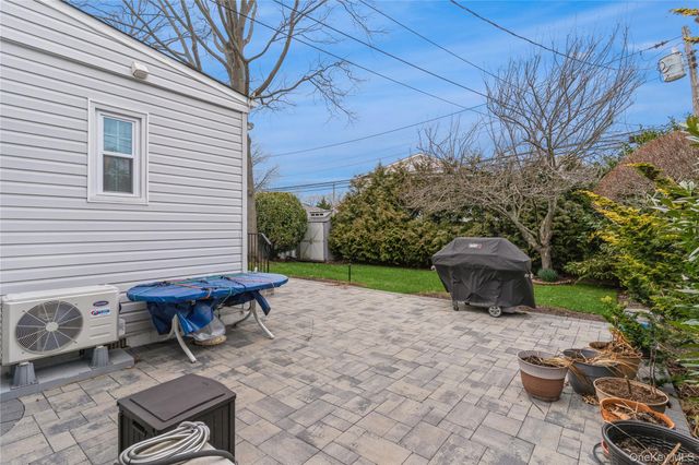 35 Roydon Drive N, North Merrick, NY 11566