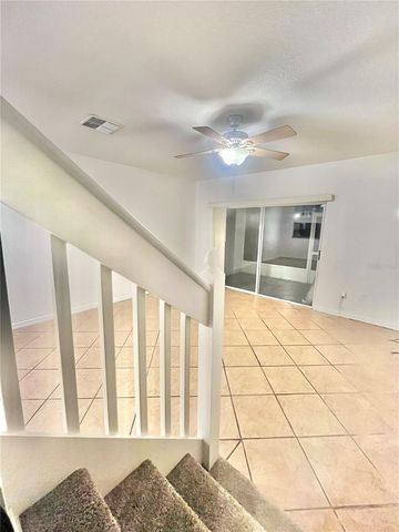 1211 KENNEWICK COURT, Wesley Chapel, FL 33543