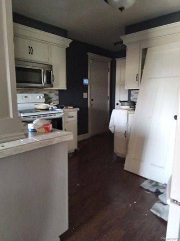 4141 Amelia Drive, Saginaw, MI 48601