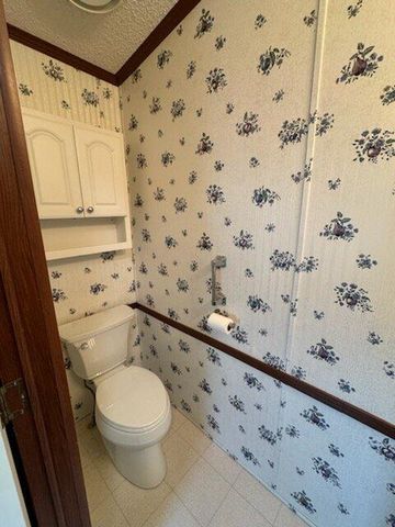 696 Wheat School Road, Salvisa, KY 40372