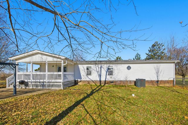 696 Wheat School Road, Salvisa, KY 40372