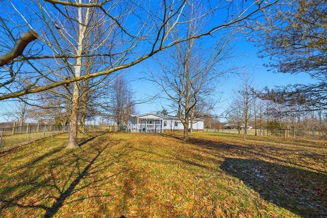 696 Wheat School Road, Salvisa, KY 40372