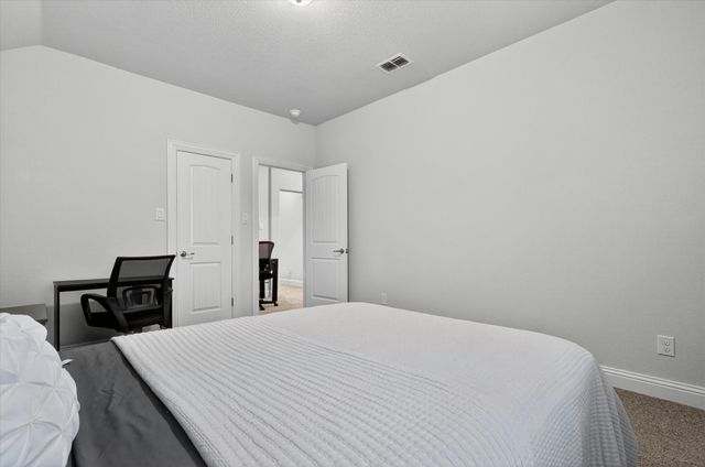 912 Brenda Drive, Mansfield, TX 76063