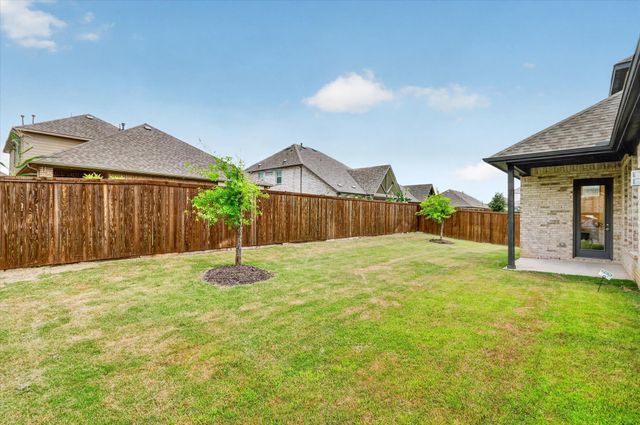 912 Brenda Drive, Mansfield, TX 76063