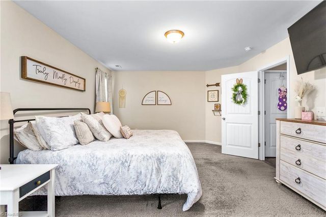 1906 Skylane Court, Graham, NC 27253