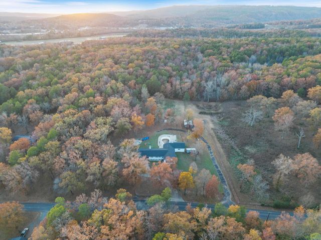 341 Douglas Lane, Clinton, AR 72031