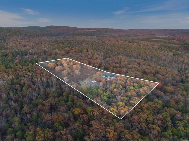 341 Douglas Lane, Clinton, AR 72031