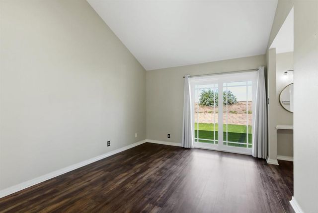 1693 Downing Street, Simi Valley, CA 93065