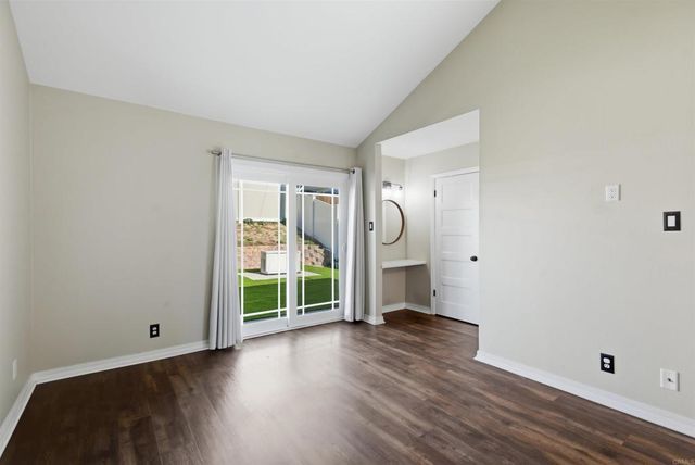 1693 Downing Street, Simi Valley, CA 93065