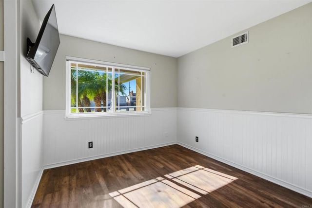 1693 Downing Street, Simi Valley, CA 93065