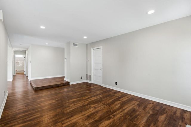 1693 Downing Street, Simi Valley, CA 93065