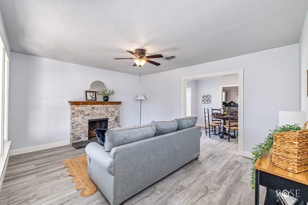 Image 7 of property listing at 1528 S Park Street, San Angelo, TX 76901
