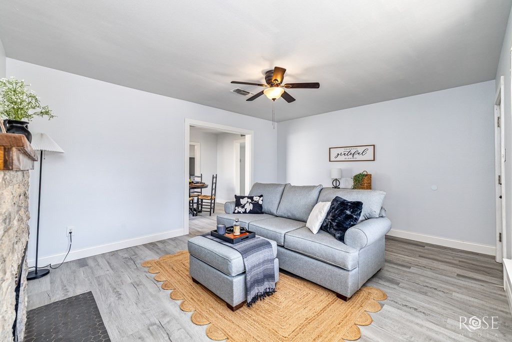 Image 8 of property listing at 1528 S Park Street, San Angelo, TX 76901