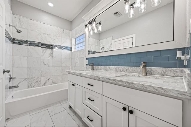 1128 E 24th Street, Houston, TX 77009