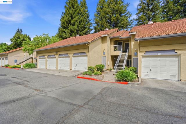 1405 Forest Run, Hercules, CA 94547