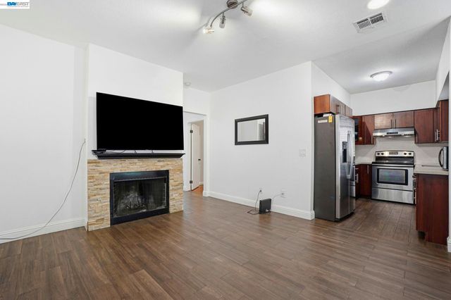 1405 Forest Run, Hercules, CA 94547