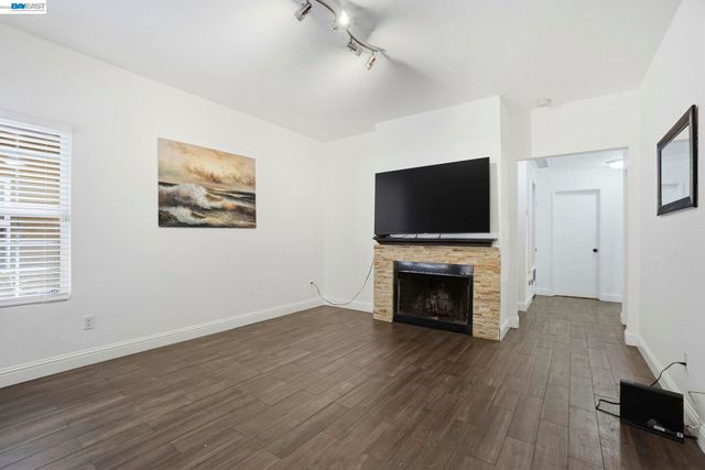 1405 Forest Run, Hercules, CA 94547