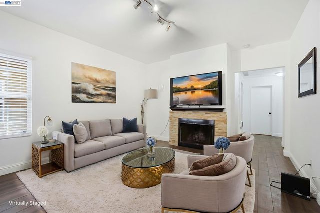 1405 Forest Run, Hercules, CA 94547