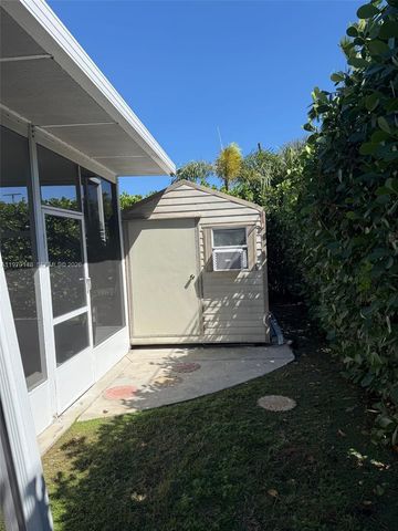 5870 NW 38th St, Virginia Gardens, FL 33166