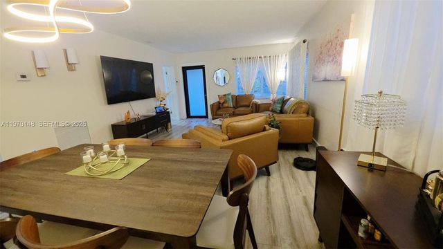 5870 NW 38th St, Virginia Gardens, FL 33166