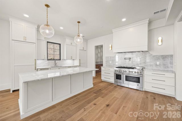 7105 Essington Drive, Charlotte, NC 28270