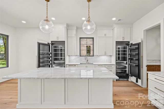 7105 Essington Drive, Charlotte, NC 28270