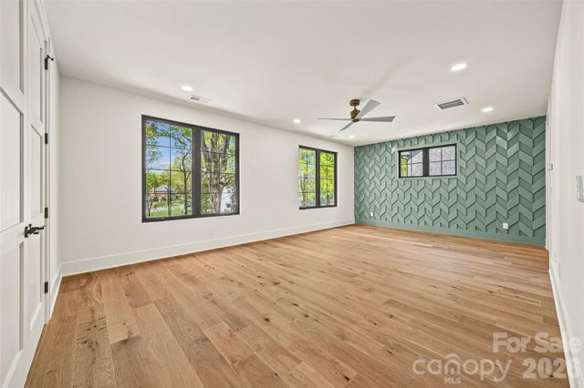 7105 Essington Drive, Charlotte, NC 28270