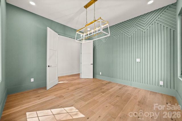 7105 Essington Drive, Charlotte, NC 28270