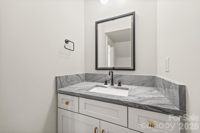 7105 Essington Drive, Charlotte, NC 28270