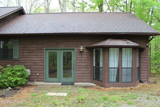 108 Laurel Drive, Jamestown, TN 38556