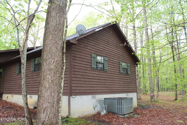 108 Laurel Drive, Jamestown, TN 38556