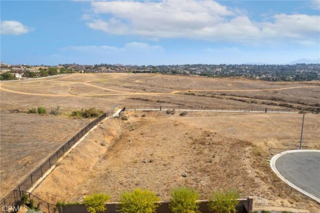 7948 Featherstone Ct, Riverside, CA 92506