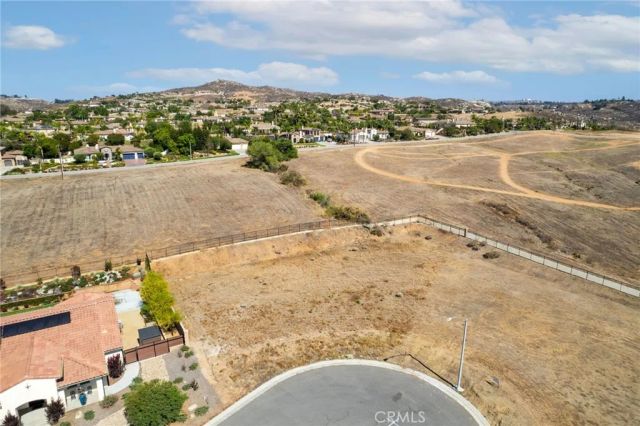 7948 Featherstone Ct, Riverside, CA 92506
