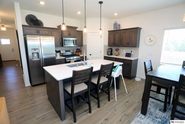 11305 Horizon Circle, Papillion, NE 68046