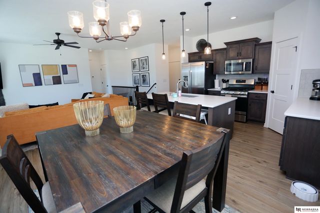 11305 Horizon Circle, Papillion, NE 68046