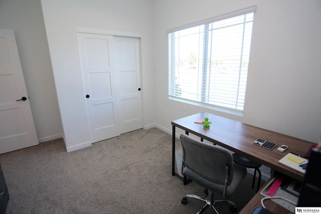 11305 Horizon Circle, Papillion, NE 68046
