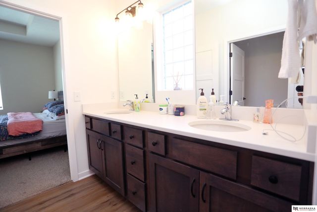 11305 Horizon Circle, Papillion, NE 68046