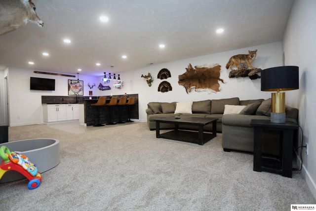 11305 Horizon Circle, Papillion, NE 68046
