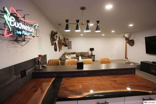 11305 Horizon Circle, Papillion, NE 68046